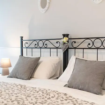 Terrazze Italiane City Center - White Apartment Verona Exterior foto